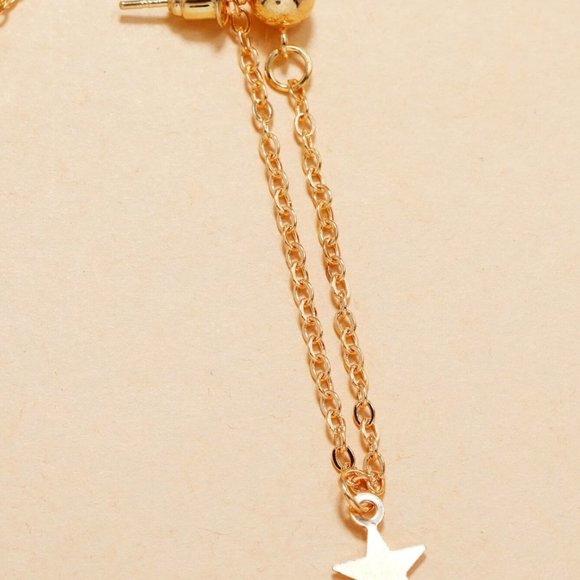 NEW Gold Star Chain Earrings 2pcs - Picture 3 of 3